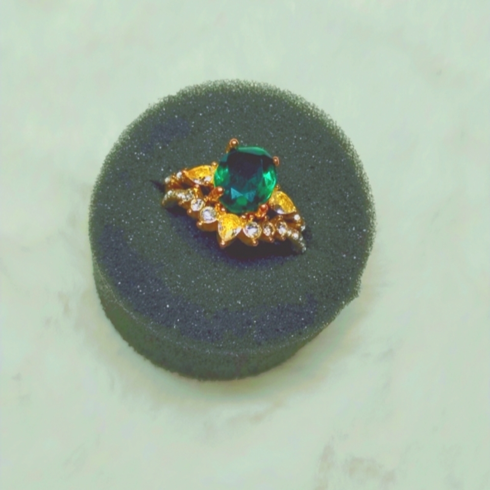 Synthetic Cubic Zirconia Emerald N Gold Ring Set